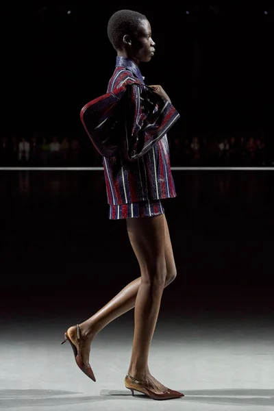 Look 29